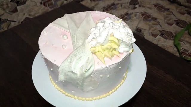 Бисквитный тортик со съедобным шёлком смотреть онлайн
