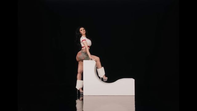 Cardi B - Enough