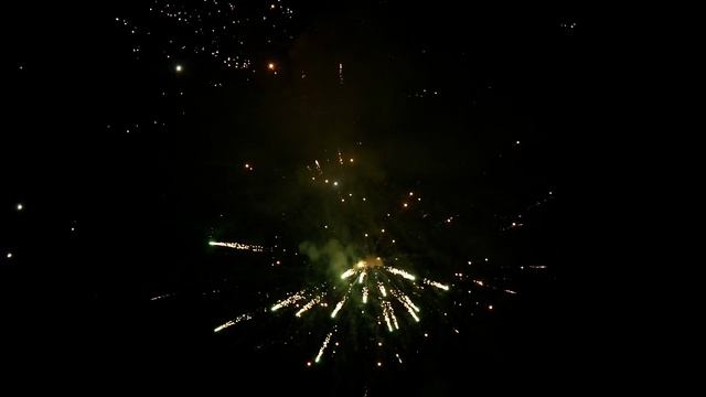 BS10100 СТО И ТОЧКА 1 КАЛИБР 100 ЗАЛПОВ смотреть онлайн