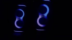 Soundtest JBL Partybox Club 120 and Stage 320