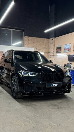 BMW X5 - установка доводчиков дверей и охранного комплекса