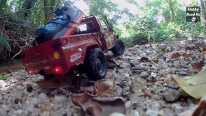 Toyota Land Cruiser LC 79 - MN 82 - escala 1:12, 4x4 Off Road na água !