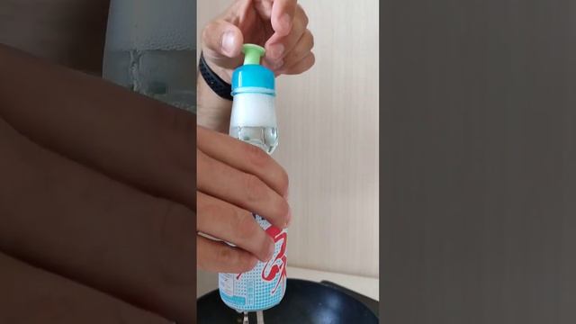 японский напиток с шариком в бутылке