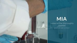 Процесс измерения содержания спирта в дистилляте анализатором MIA 2020 Gibertini