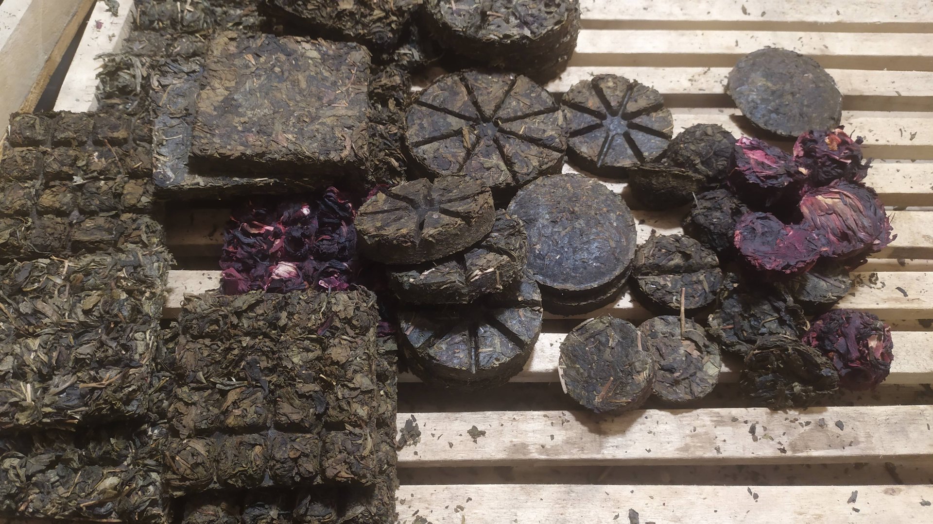 Виды прессовки чая, трав, фруктовых смесей от "Русского Севера" декабрь 2024 смотреть онлайн