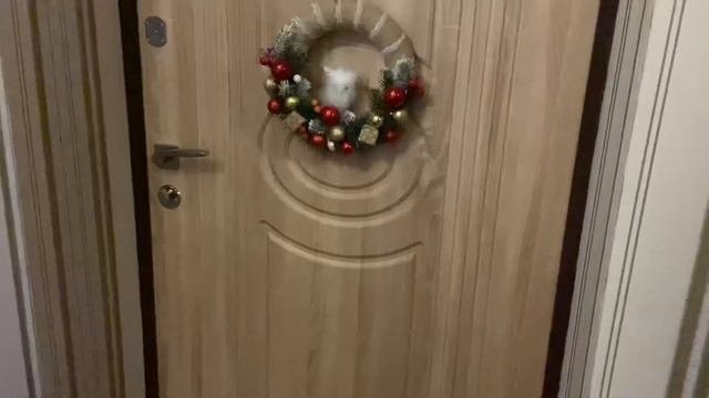 СИРЕНОГОЛОВЫЙ в реальной жизни! Ребёнок увидел дома Сиреноголового. Прядки от сиреноголового.