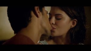 Jacqueline Fernandez and Sidharth Malhotra Hot Kissing In The Gentleman !!! (4K Ultra HD)