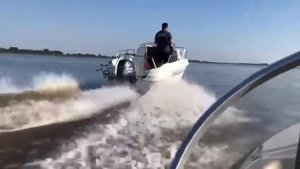 Motorboot Quicksilver 420 cab