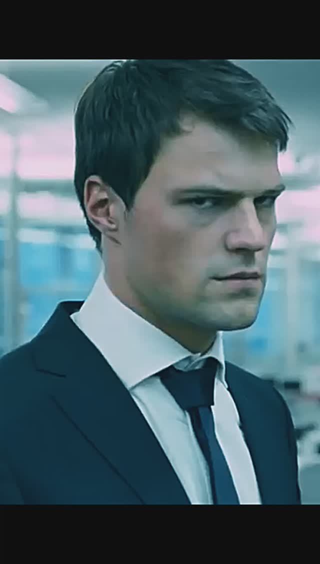 Данила Козловский в фильме Духless смотреть онлайн