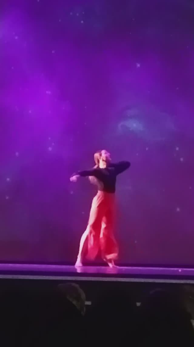 Красивого и счастливого нового года вам! 💫 С праздником! 🌏 Любите, танцуйте, живите! 💓 смотреть онлайн