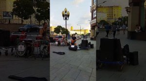 16.07.2021 в 19:34. Уличные музыканты на Арбате.