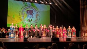 Выступление ансамбля "Долина"на юбилейном концерте оркестра "Русский сувенир" в Зимнем театре г.Сочи