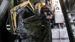 Brokk 90  Демонтаж противовеса   Дворцовый мост