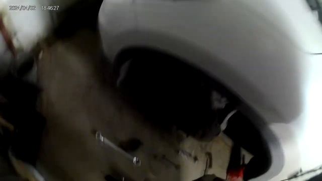 Как поменять тормозные колодки на Хонде CR V 4. Смотри это видео! смотреть онлайн