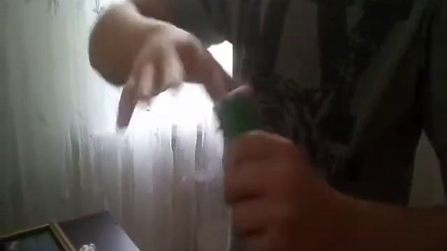 Надуваем пузырь на столе !!! Но что-то пошло не так!! смотреть онлайн