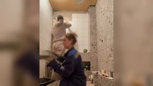 как сделать РЕМОНТ в у6итой ВАННОЙ? *быстро, дешево, без опыта*