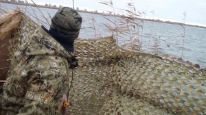 ПОШËЛ НА ОХОТУ, А ПОПАЛ НА ПЕРВЫЙ ЛËД! КАРТОШКА В ЛОДКЕ, СЕЛЕЗЕНЬ ДЛЯ ДОЧКИ, ТЫСЯЧИ УТОК
