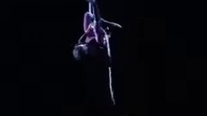 гимнаст на канате