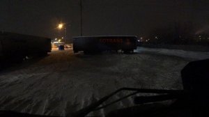 КОПАЕМ ЧЕРВЕЙ НА СТОЯНКЕ. НЕ ХОДИ В ДАЛЬНОБОЙ, ЖИВИ НОРМАЛЬНОЙ ЖИЗНЬЮ.