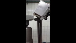 Подъемник чан тележек , чебурашек стационарный и мобильный, мачтовый