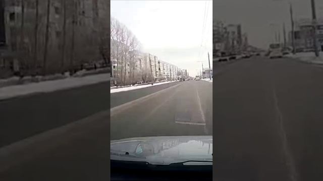 Подрез в Омске на перекрестке