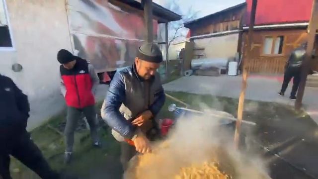 готовим плов на Большом казане смотреть онлайн