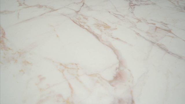 № 208 Мрамор калакатта золотой