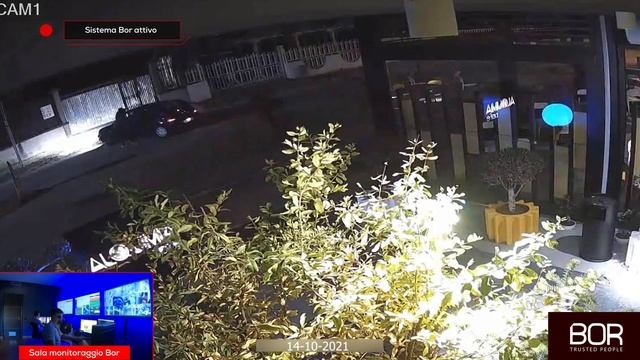 Furto sventato presso il bar "ALQUIMIA CAFE'" di Volla (NA)! смотреть онлайн