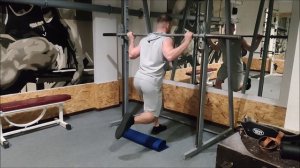 Выпады в Смите на одной ноге