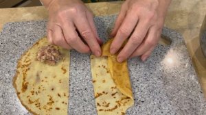 А Вы готовили блинчики с сырым Фаршем ? Это очень вкусно!!!