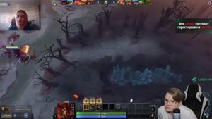 каша смотрит и угорает как иван золо играет в доту.