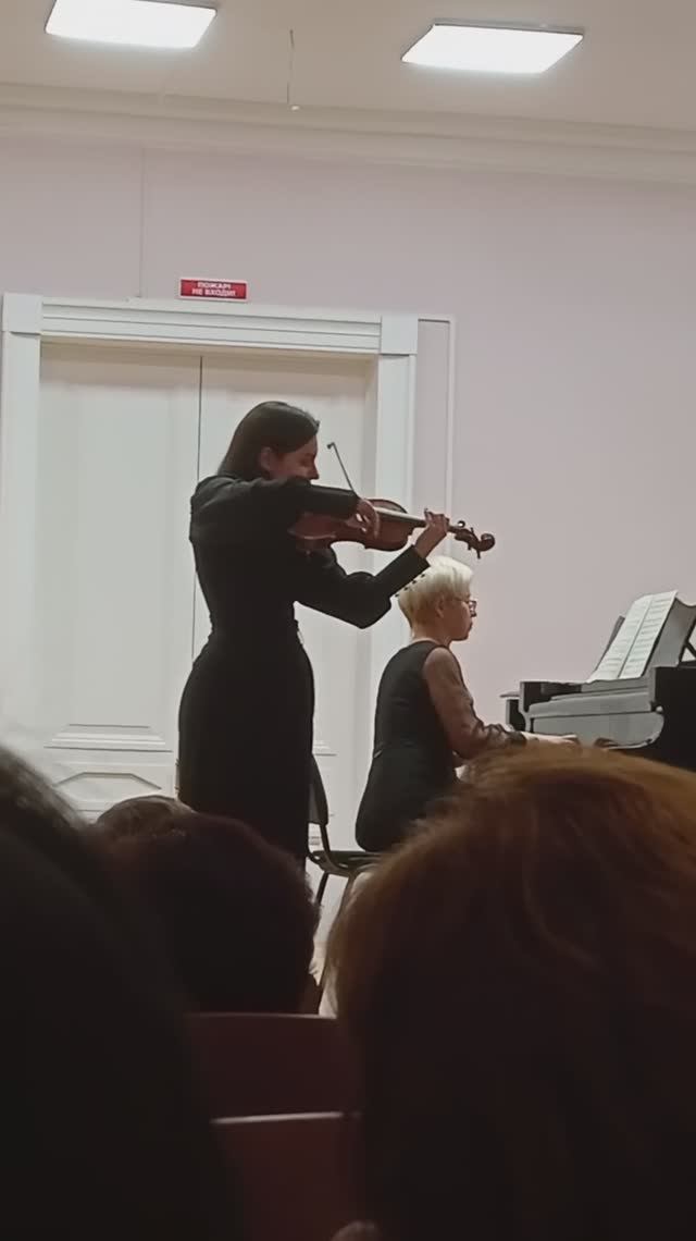 Испанский композитор Сарасате великолепен. Из концерта в консерватории Екатеринбурга 🌷 смотреть онлайн