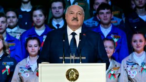 Лукашенко принял участие во Всебелорусском слете студенческих отрядов