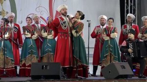 Кубанский казачий хор - «Розпрягайте, хлопці, коней!»