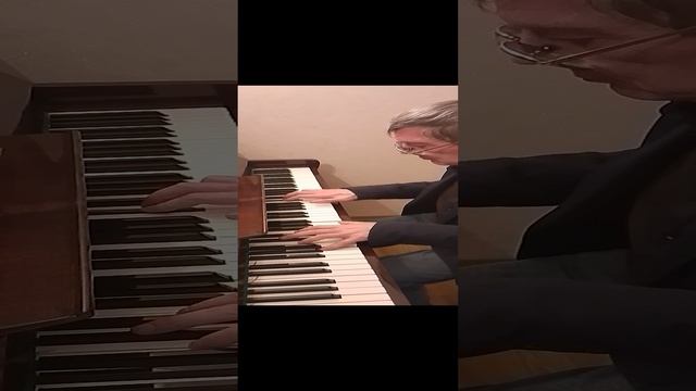 Послеобеденная импровизация на слегка расстроенном пианино