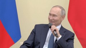 «Знают - не знают, но плывут куда надо»: Путин в шутку поспорил с ученой о сознании сперматозоидов