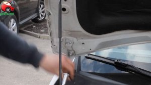 Установка упоров / амортизаторов капота на  Ravon  R4 / Chevrolet Cobalt в Украине (www.upora.net)