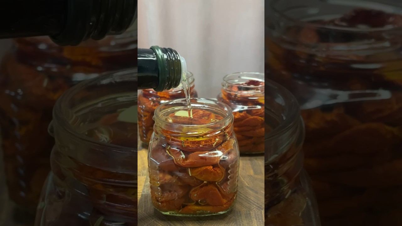 Вяленые томатыЗаготовки на зиму #shorts #рецепты #закуска #tomato #вяленыетоматы #dried #food # смотреть онлайн