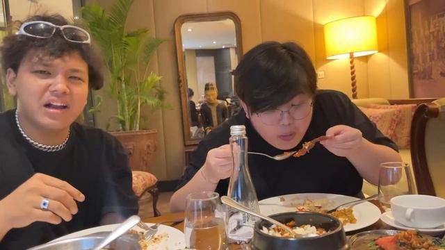 Gw Traktir Temen Gw Makanan Indonesia PALING MAHAL … (SAMPE 2 JUTA!)
