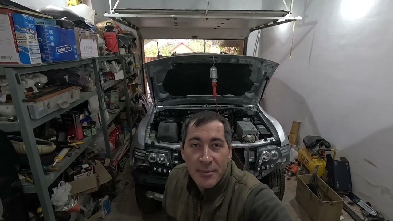 Паджеро 3 Сборка салона и запуск двигателя смотреть онлайн