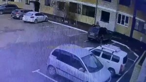 Бегал за девочкой