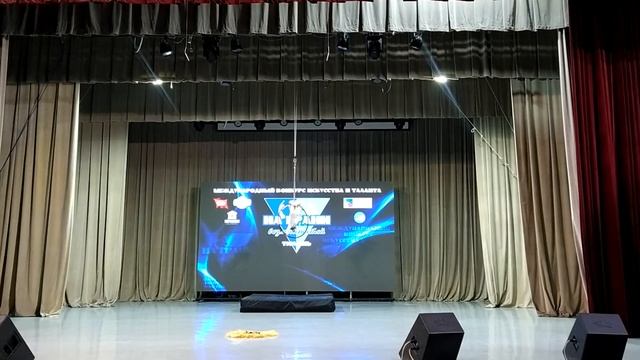Первый полет птицы. Воздушное кольцо. Второе выступление.Тюмень