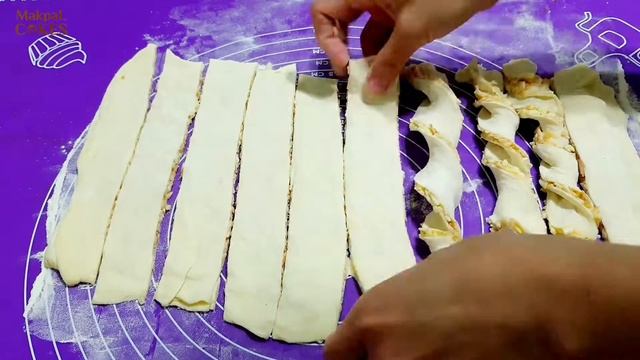 🧀СЫРНЫЕ ПАЛОЧКИ ИЗ СЛОЁННОГО ТЕСТА.Выпечка к завтраку.