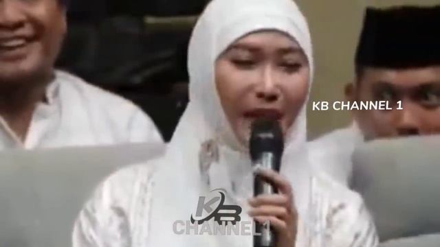 Gus Iqdam Kedatangan Inul Daratista ribuan jamaah di buat bergoyang смотреть онлайн