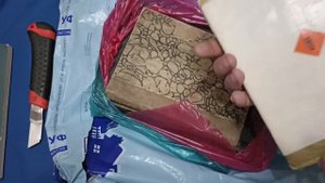 Купил антикварные книги, открываю посылку.