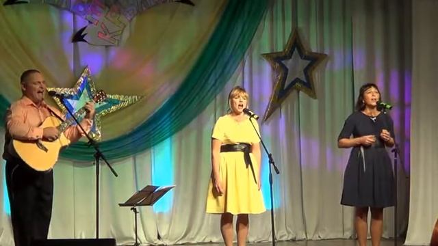 Песня шагом, шагом... исп. бард-трио "Белые крылья" смотреть онлайн