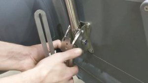 Держатель датчика эхолота на откидное колесо