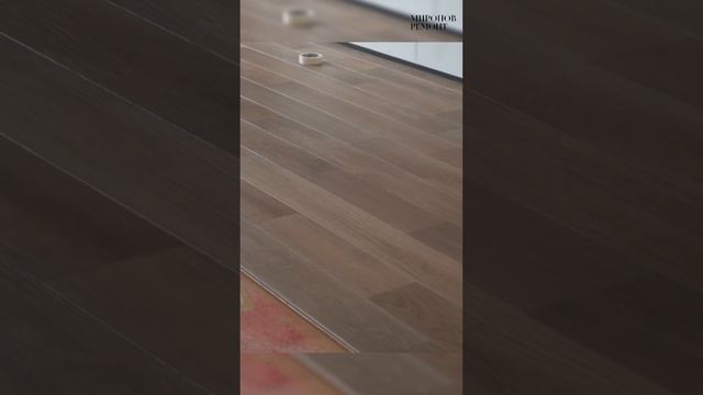 Напольное покрытие укладываем на нашем объекте ЖК«Прайм Парк»🔥🔝#отделка #ремонт