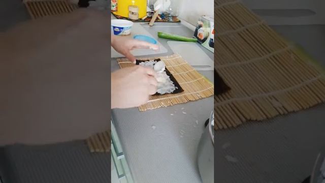 Делаем роллы. Быстро. Экономично смотреть онлайн