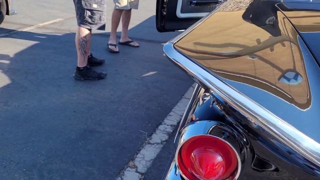 59 Buick Electra смотреть онлайн